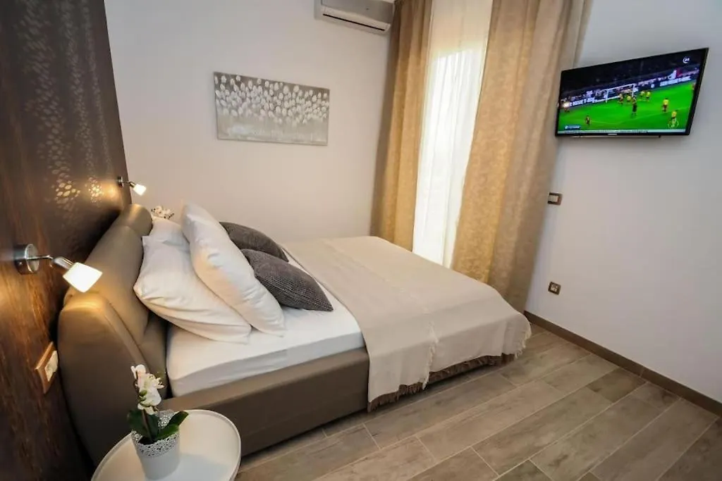 Villa Paula Opatija 0*,  Croatia
